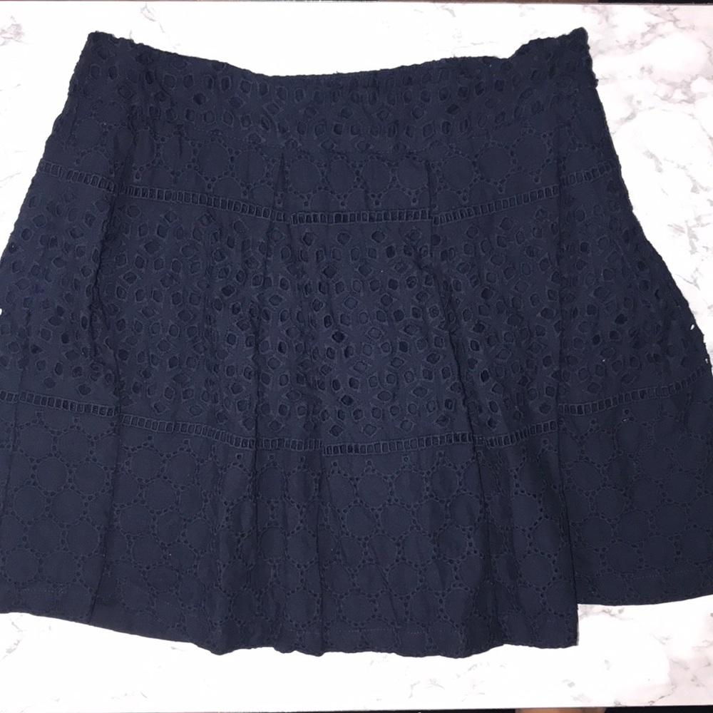 Banana Republic Navy Eyelet Flare Skirt w/pockets